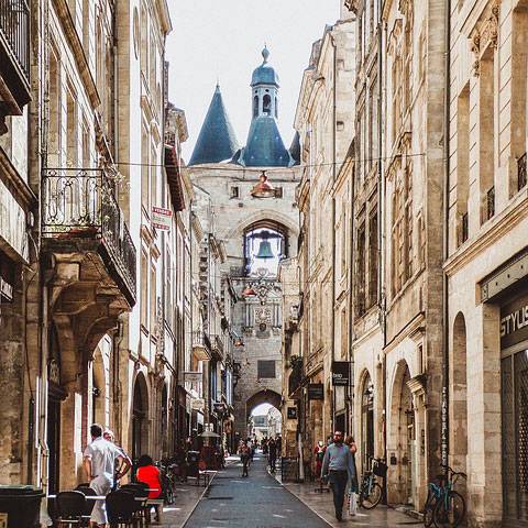 visiter et apprendre le francais a bordeaux